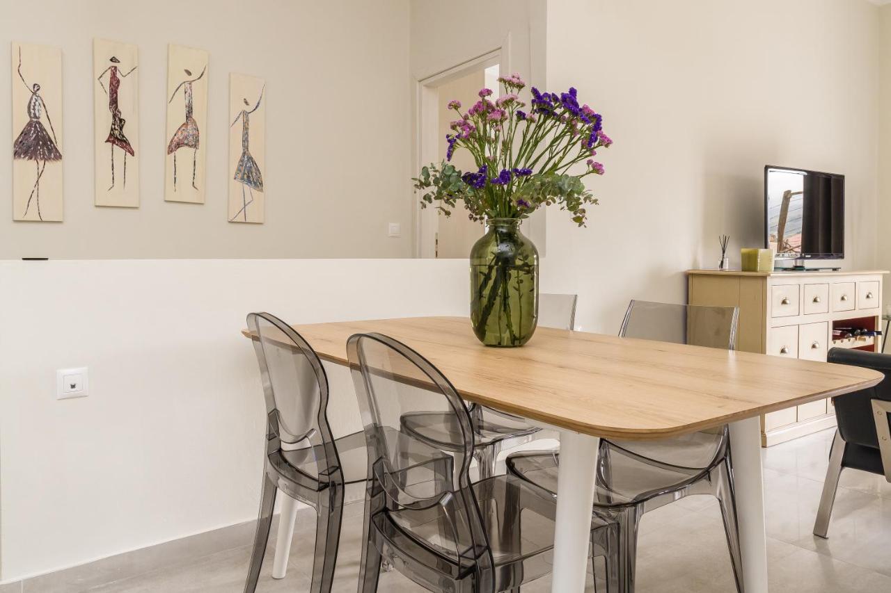 Sissy Apartment Kiáton Екстериор снимка