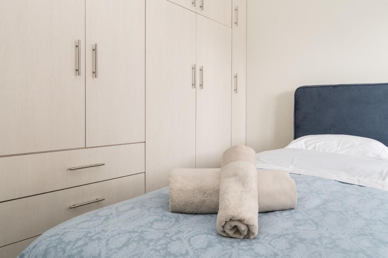Sissy Apartment Kiáton Екстериор снимка